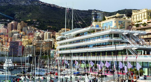 Riva 88 Domino in 88 Florida v Yacht Clubu de Monaco
