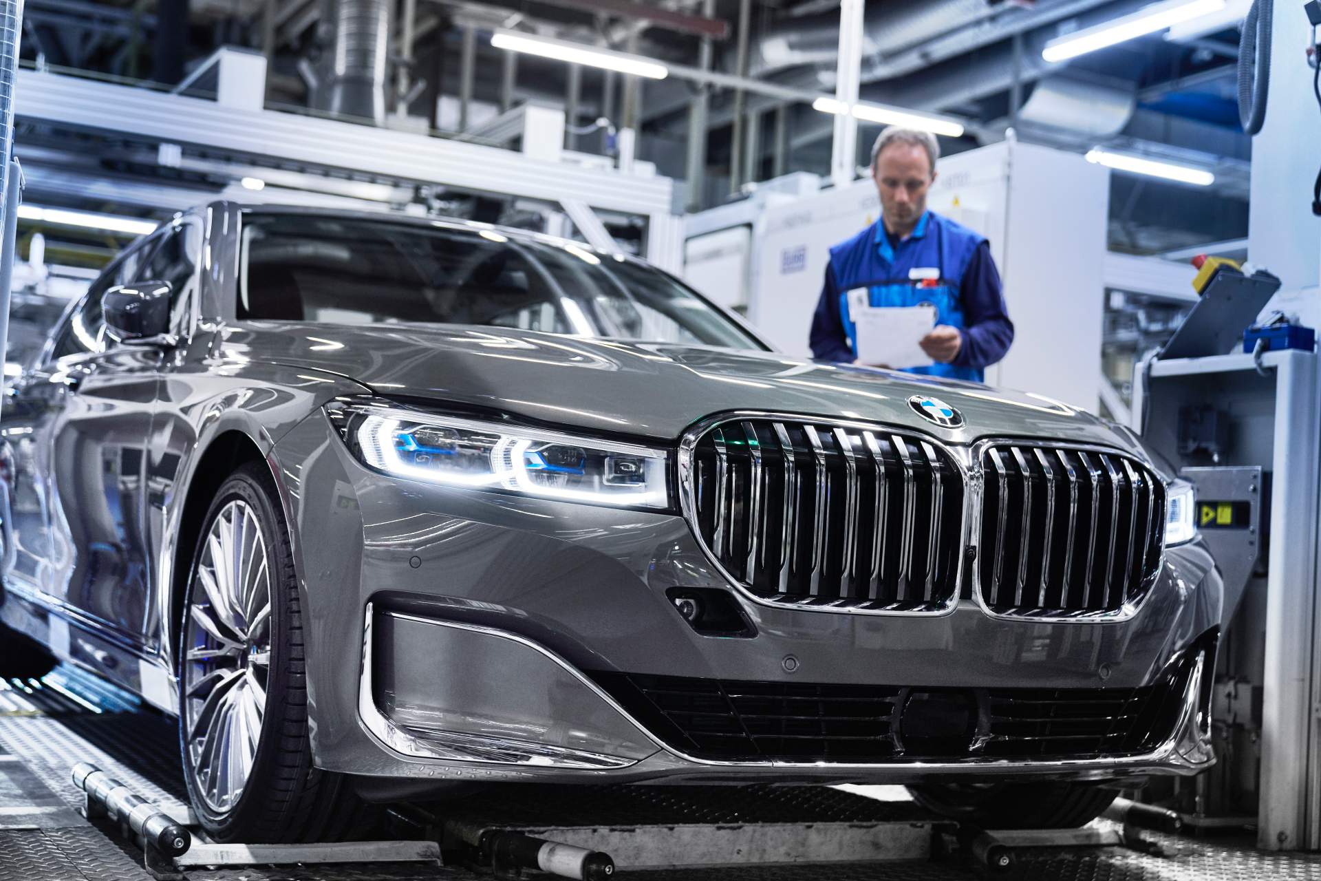 bmw-7-series-production-start (2)