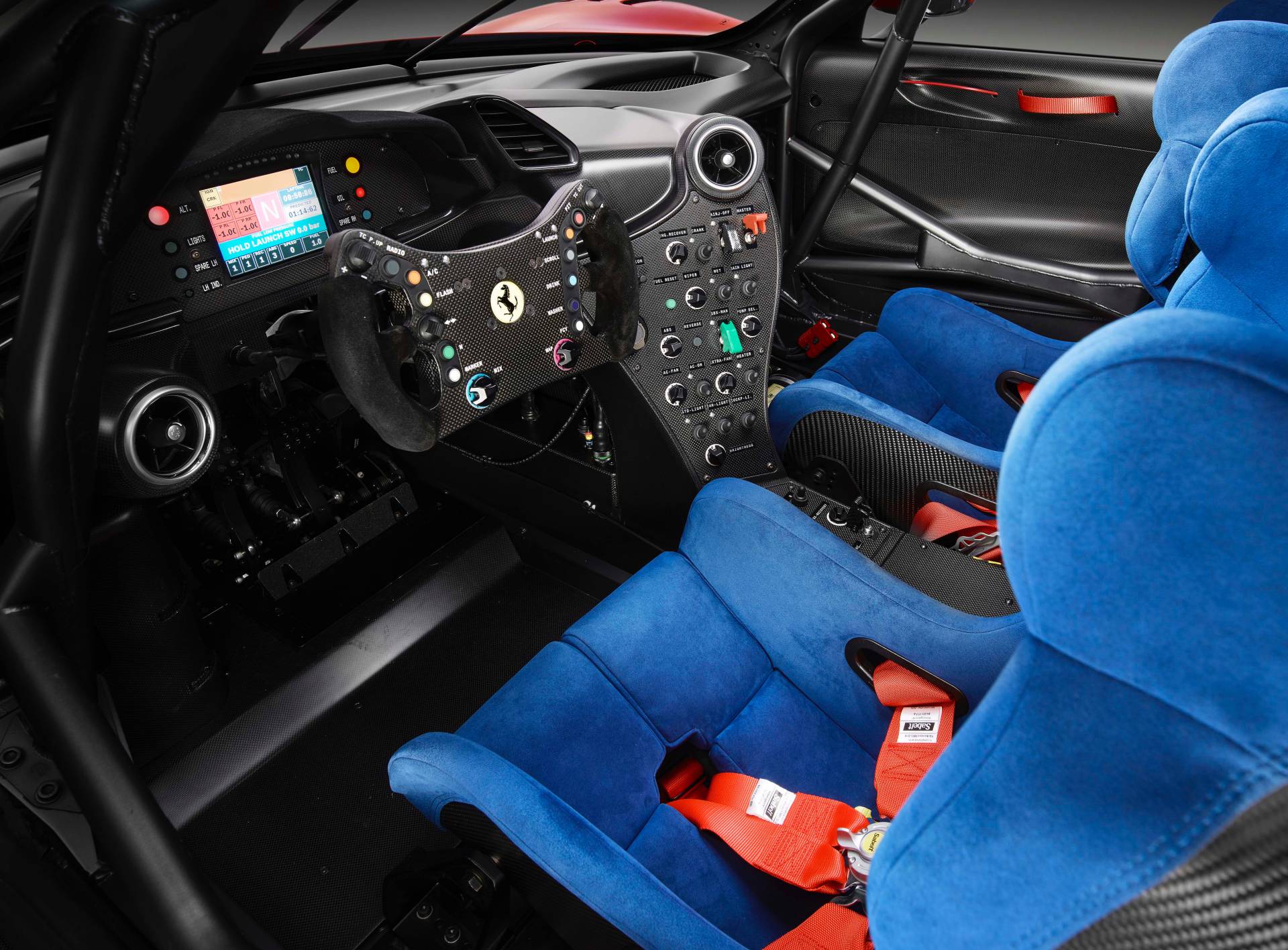 ddb58e61-ferrari-p80c-one-off-4