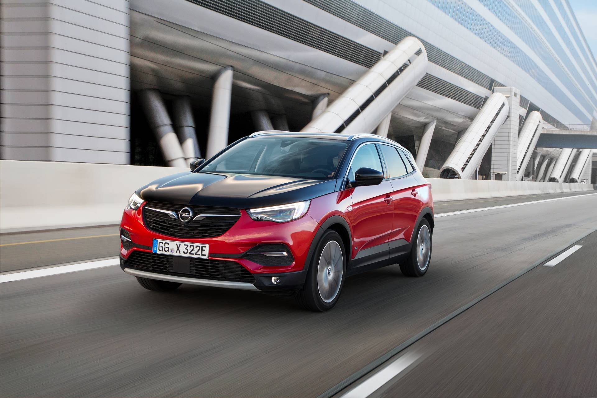 opel-grandland-x-hybrid (2)