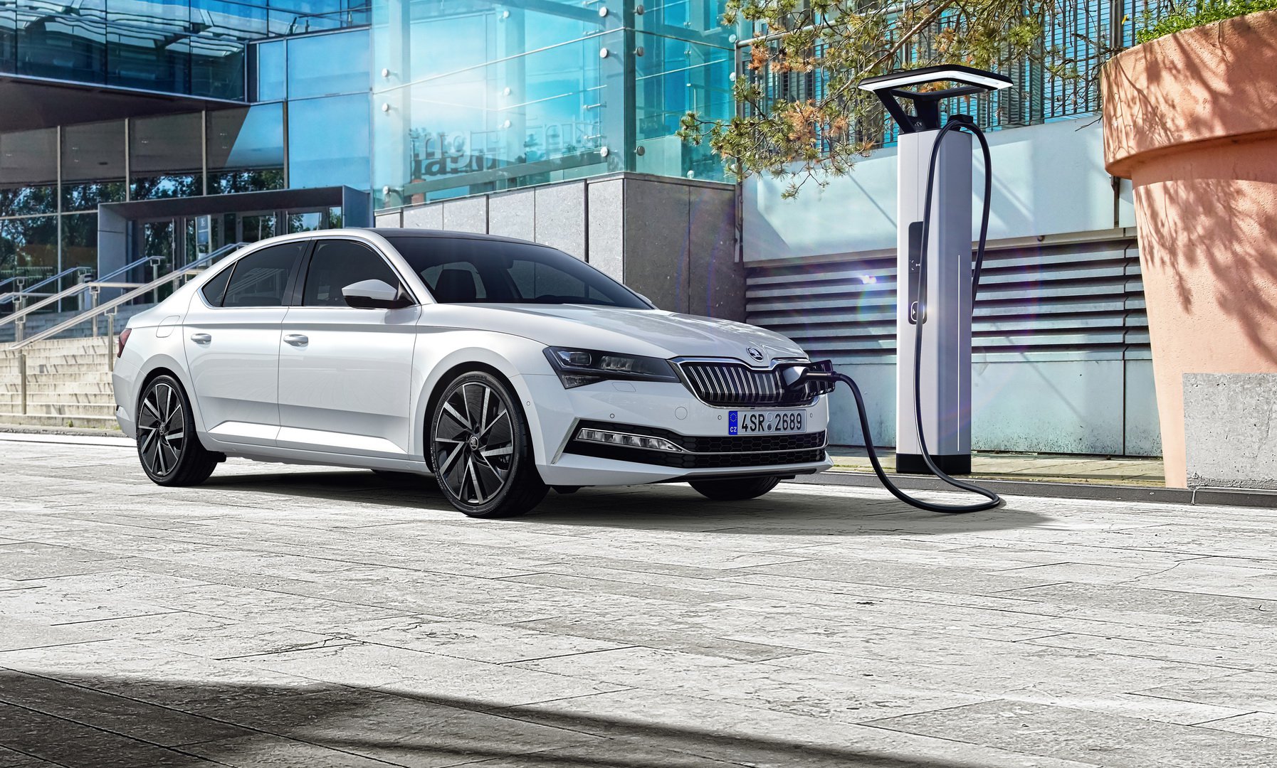 skoda-superb (2)