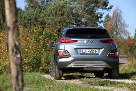 Hibridna različica Hyundaijeve Kone