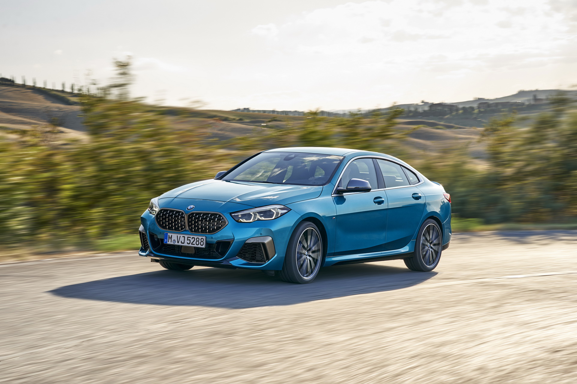 Novi konkurent CLA-ja - BMW serije 2 Gran Coupe