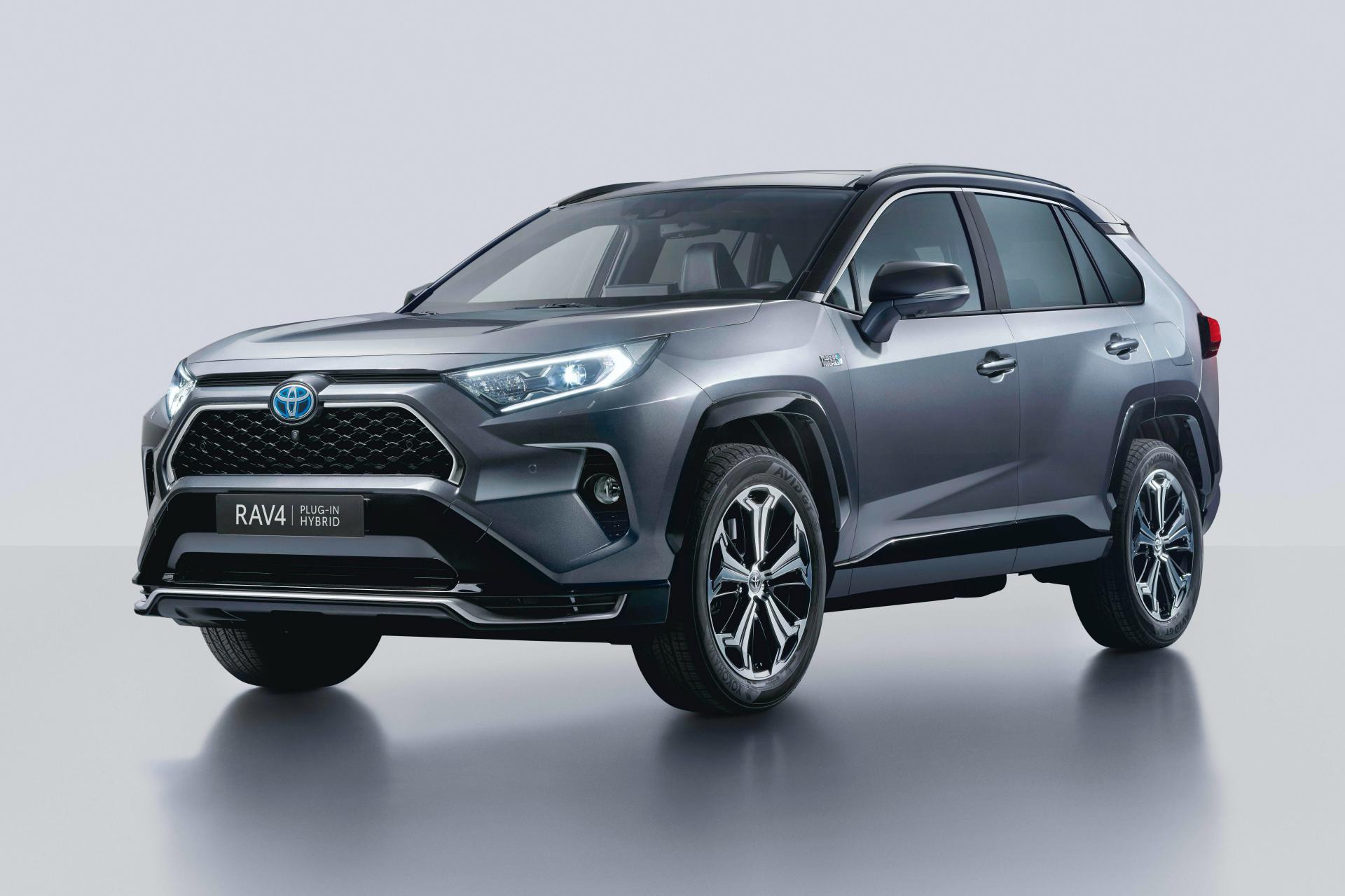 Toyota-RAV4-Plug-In-Hybrid (4)