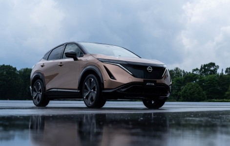 Ariya prejela priznanje Red Dot Design Award