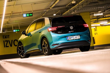 Prvi električni VW za množice