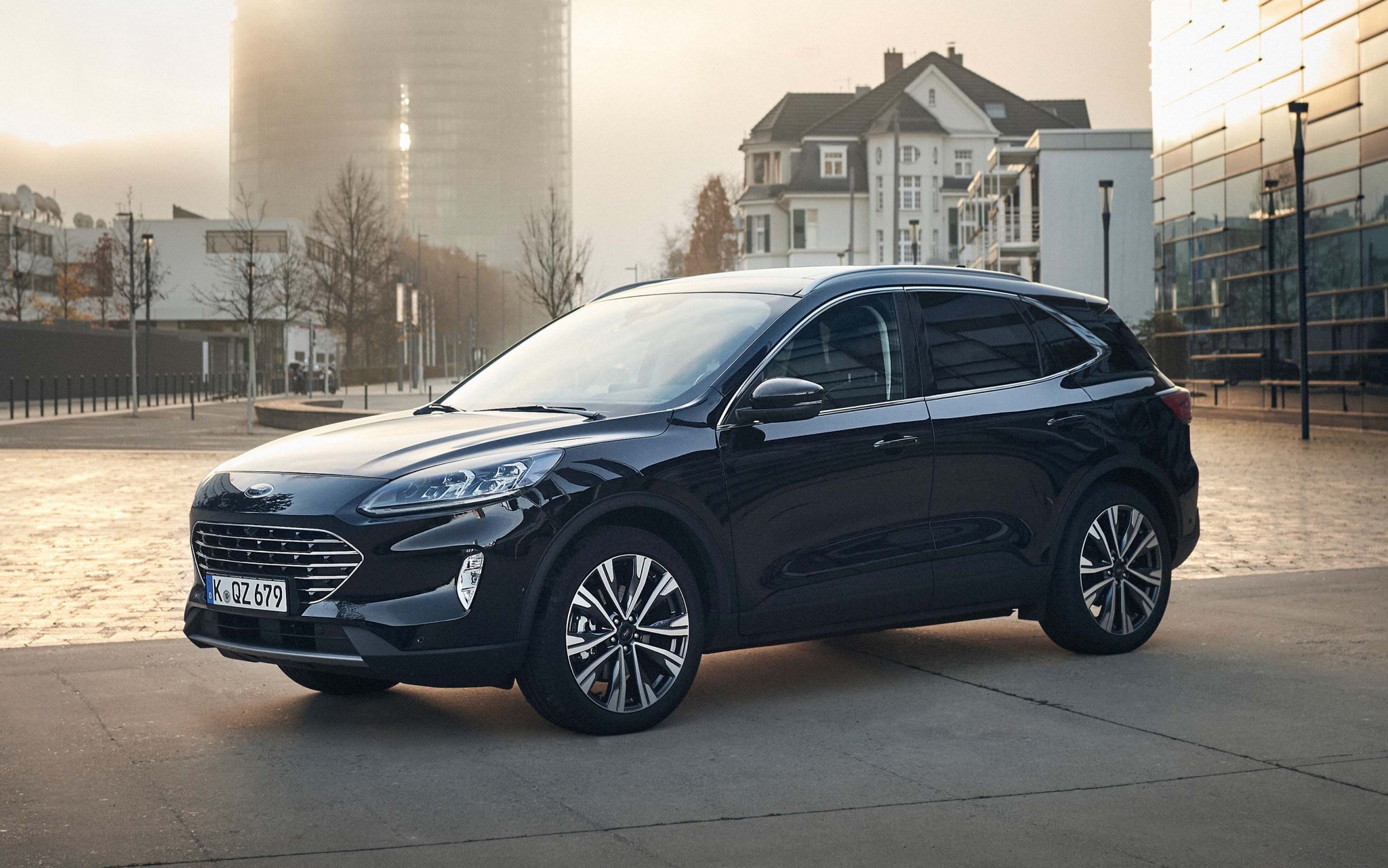 2020_FORD_KUGA_FHEV_1