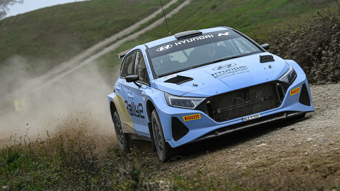 301120_Hyundai-i20Rally2-Test_004_366f6_f_1400x788