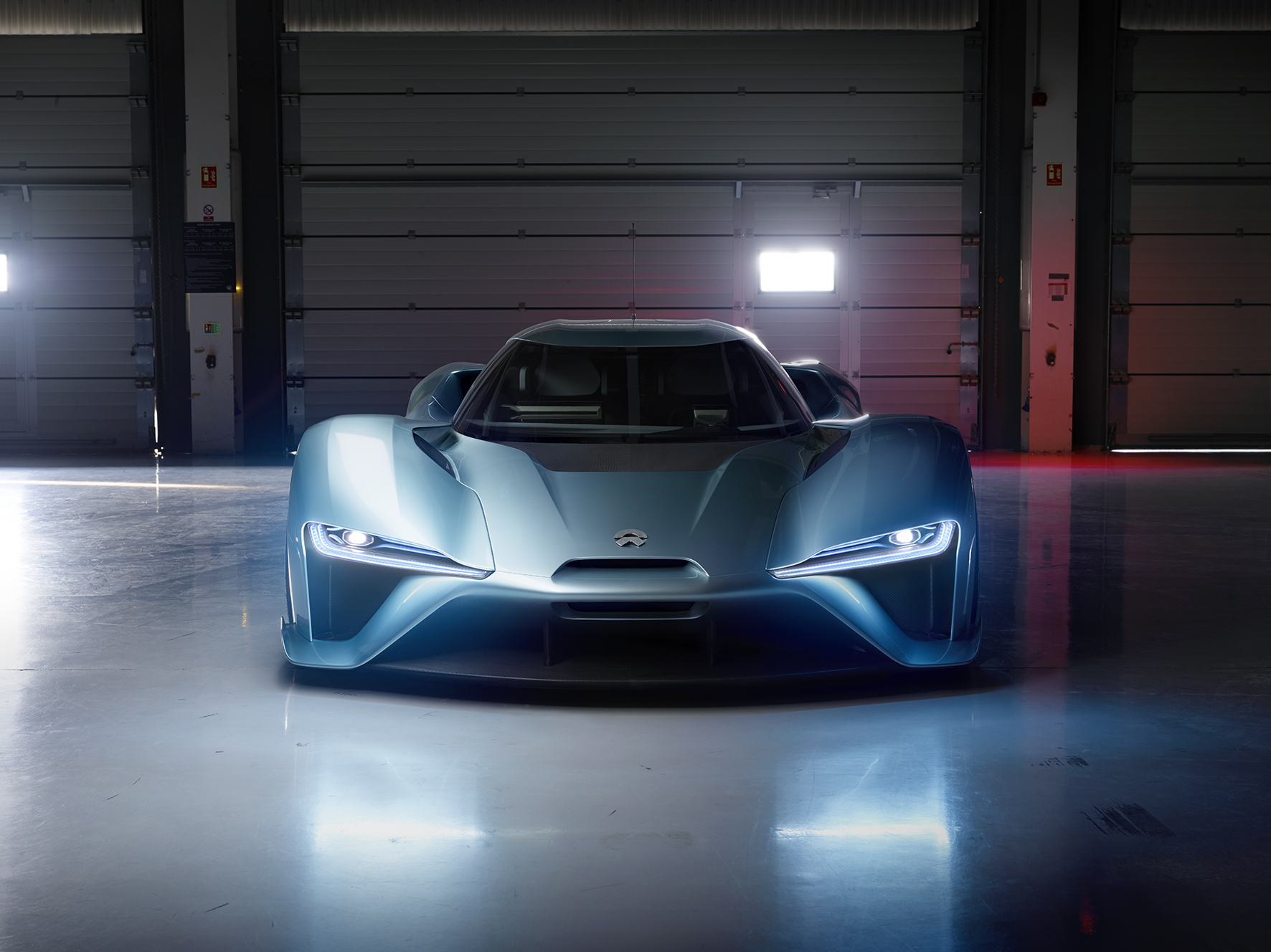 NIO+EP9+front