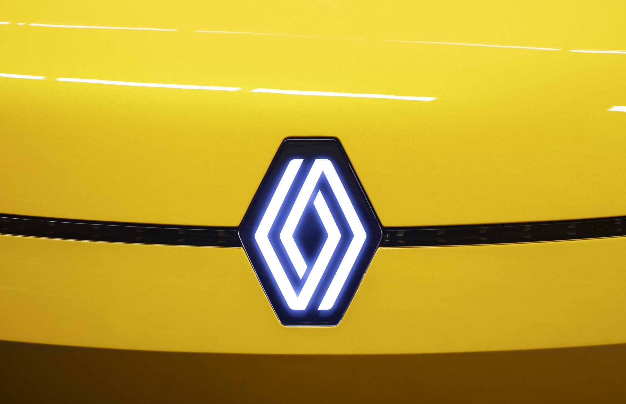 2-2021 - New Logo Renault