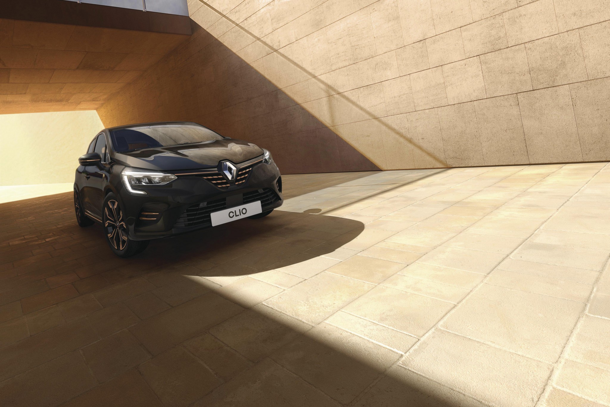 2021 - Renault Clio Lutecia Limited Series (1)