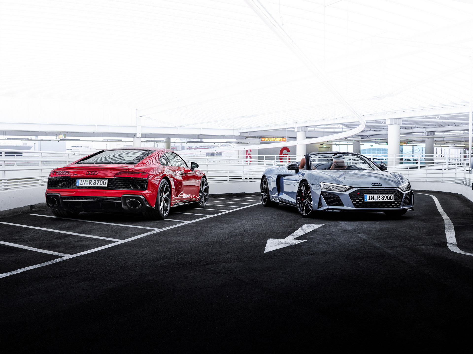 Audi-R8-V10-RWD (1)