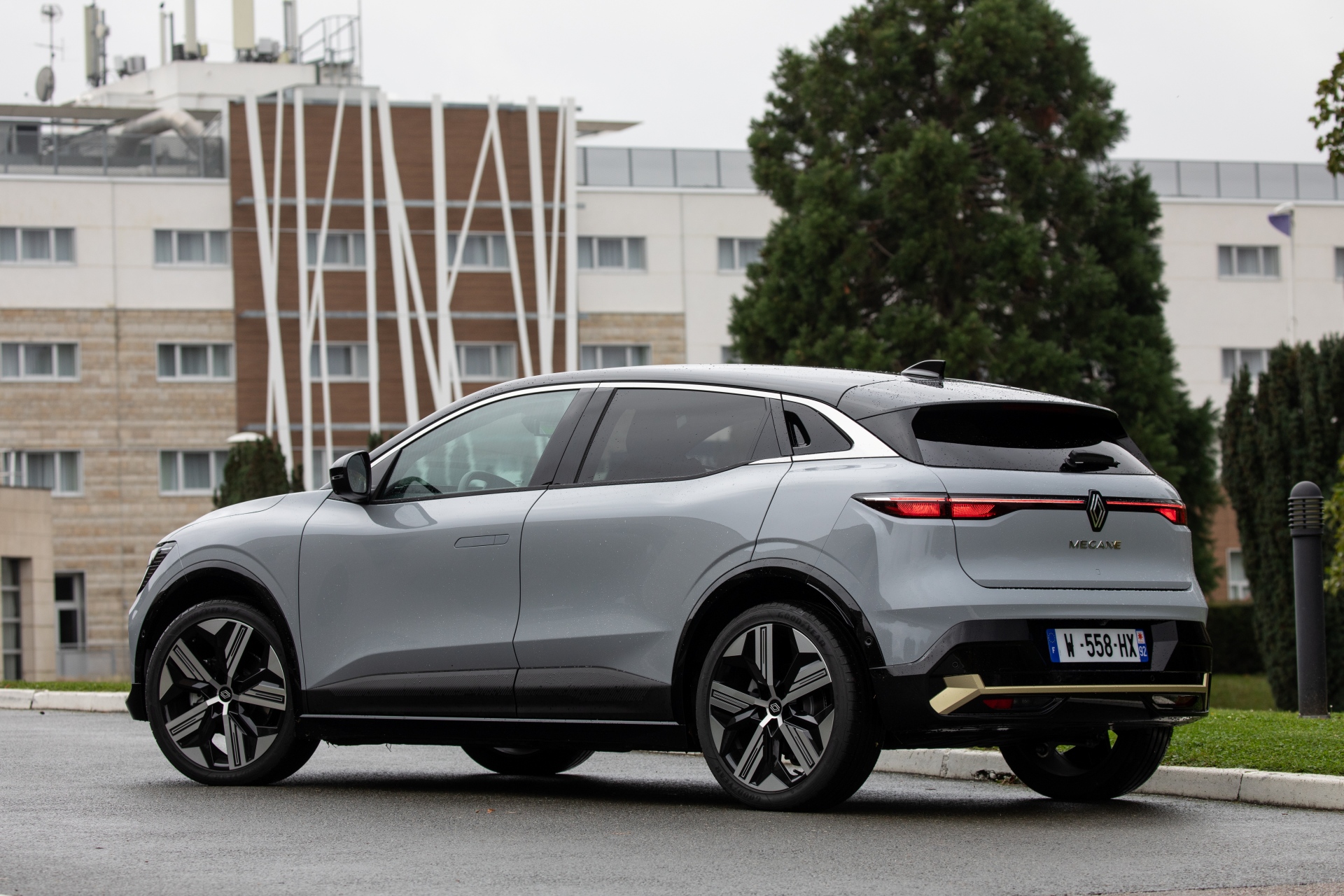 Essais presse de la Megane Renault E-Tech au Technocentre Renault, à Guyancourt, le 20 octobre 2021- Photo Gregory Jongerlynck / DPPI