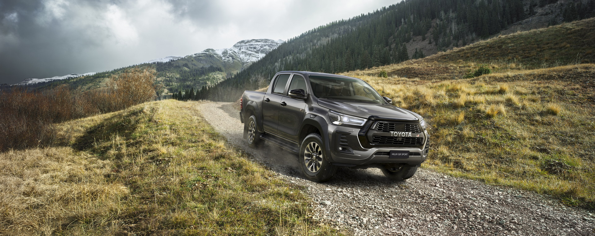 Toyota-Hilux-Hilux-GR-Sport (2)