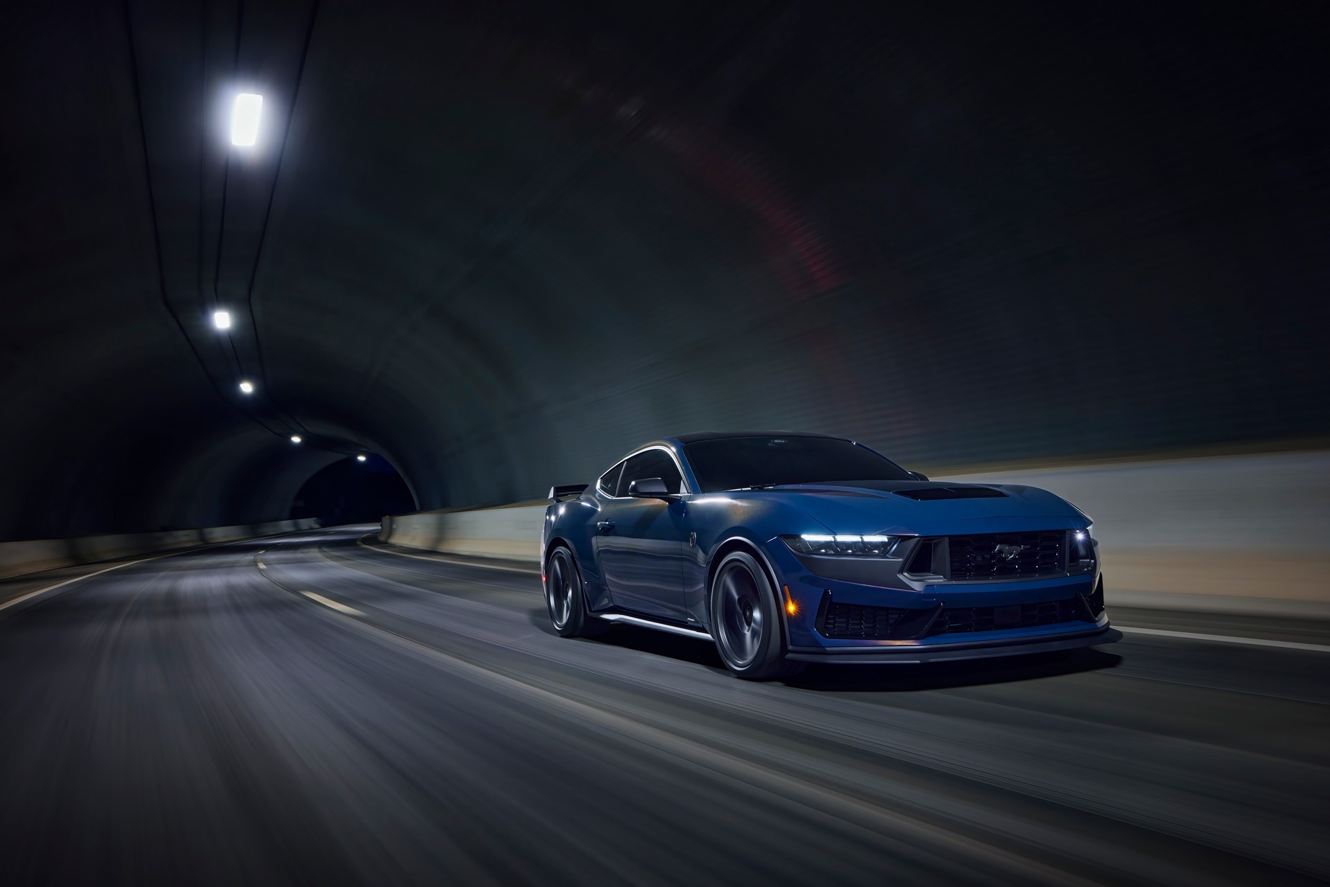 Ford-Mustang-Dark-Horse (4)