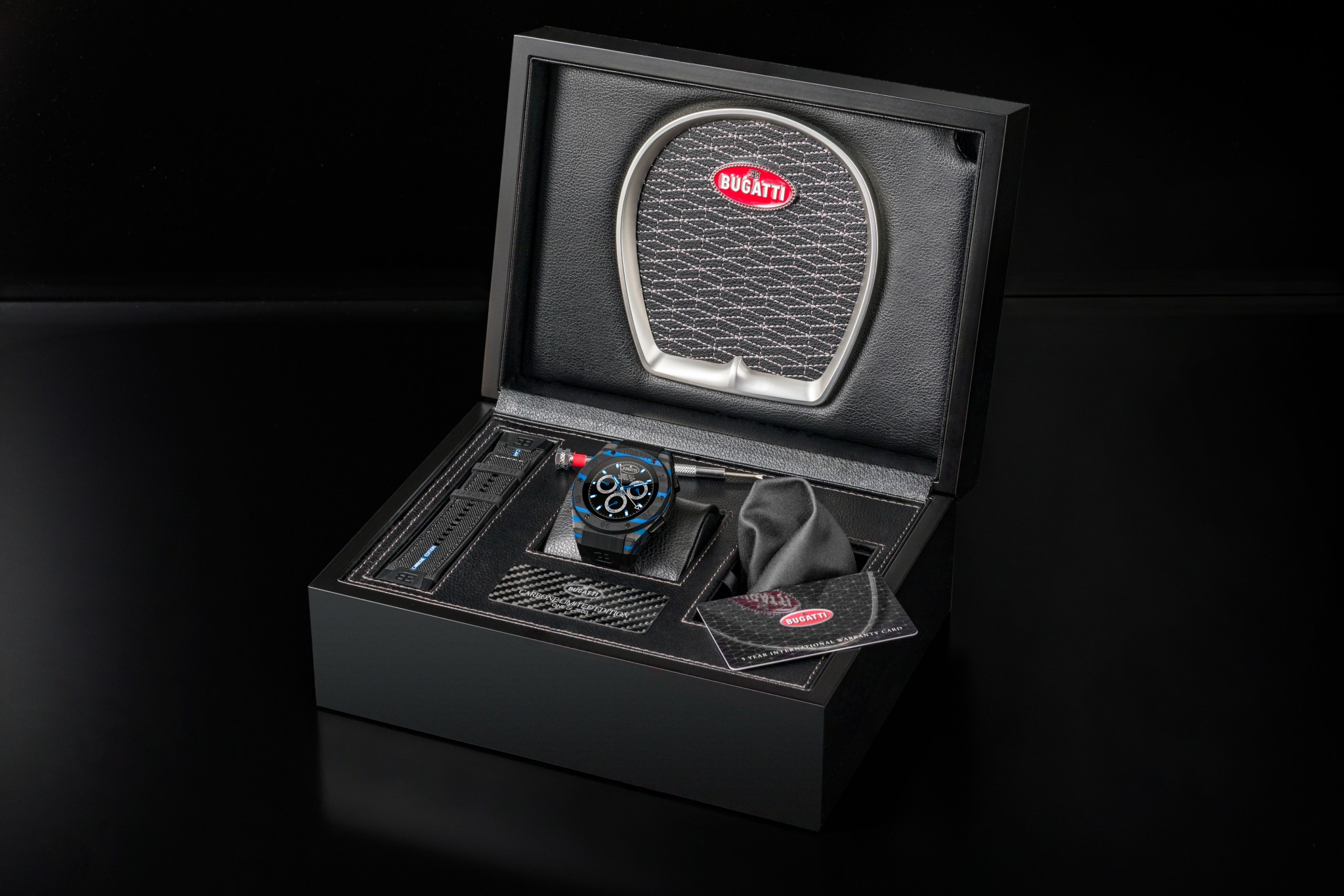 08 BUGATTI_VIITA-Carbon-Smartwatch