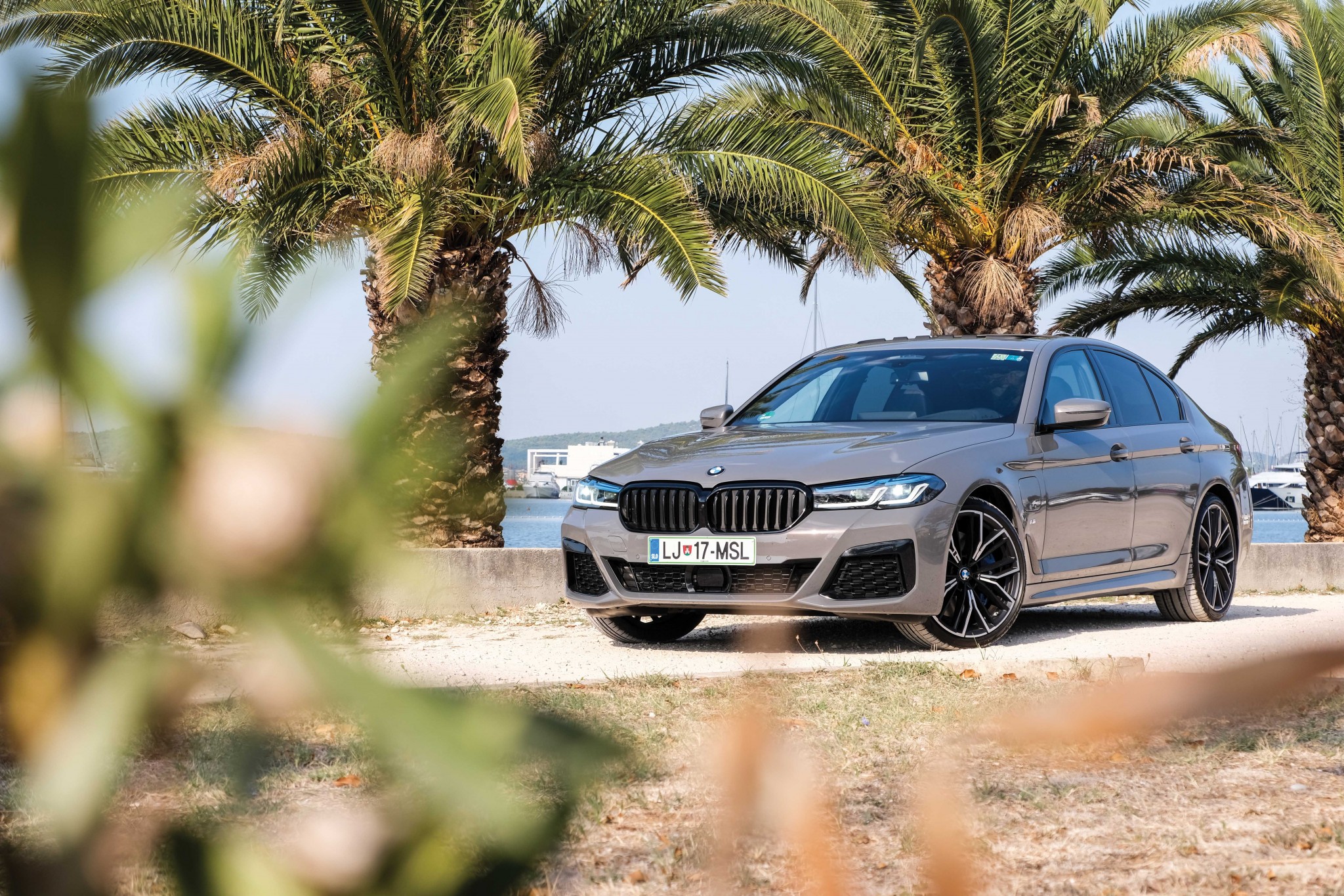 Modèle réduit Bmw 545e X Drive Saloon M Sport Alpine White Iii 2023 1/18