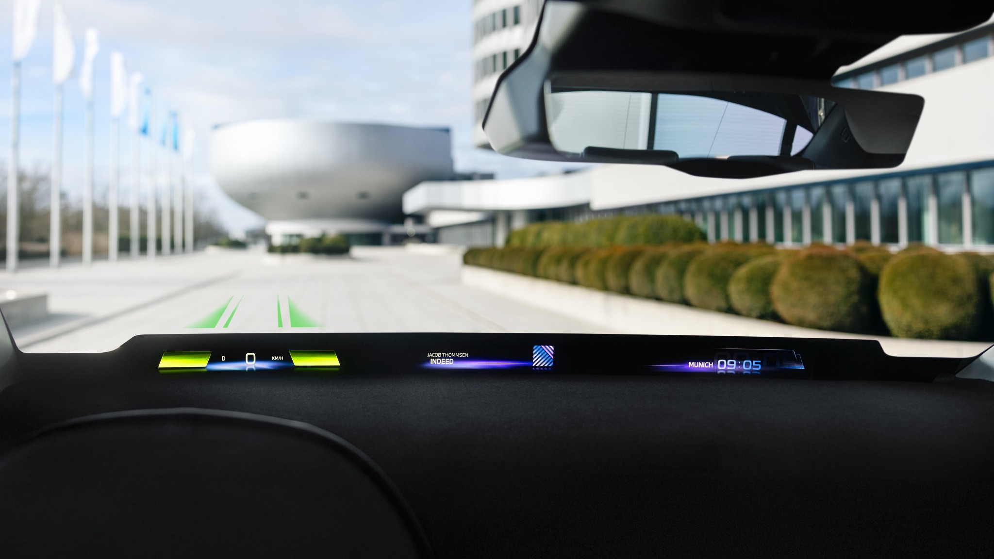 P90497538_highRes_bmw-panoramic-vision