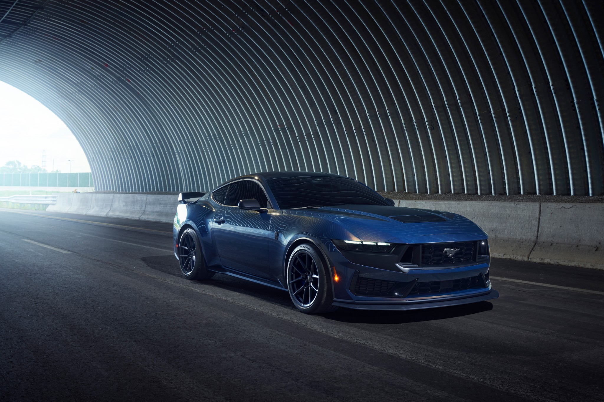 New_Ford_MustangDarkHorse07