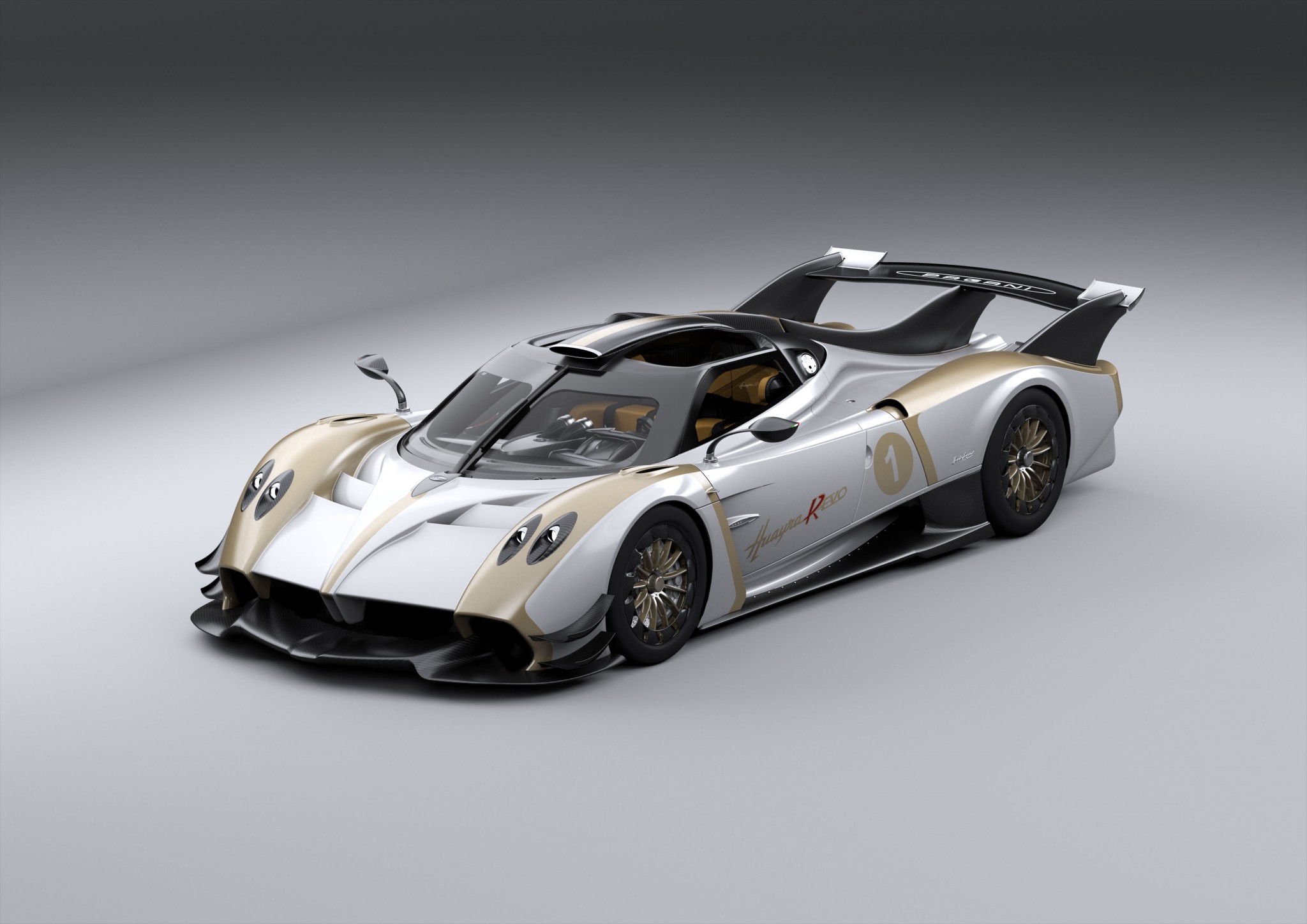Huayra-R-Evo-02-3-4-Frontale