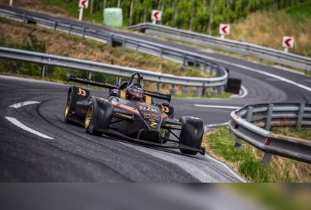 Mark z Wolfom proti vrhu