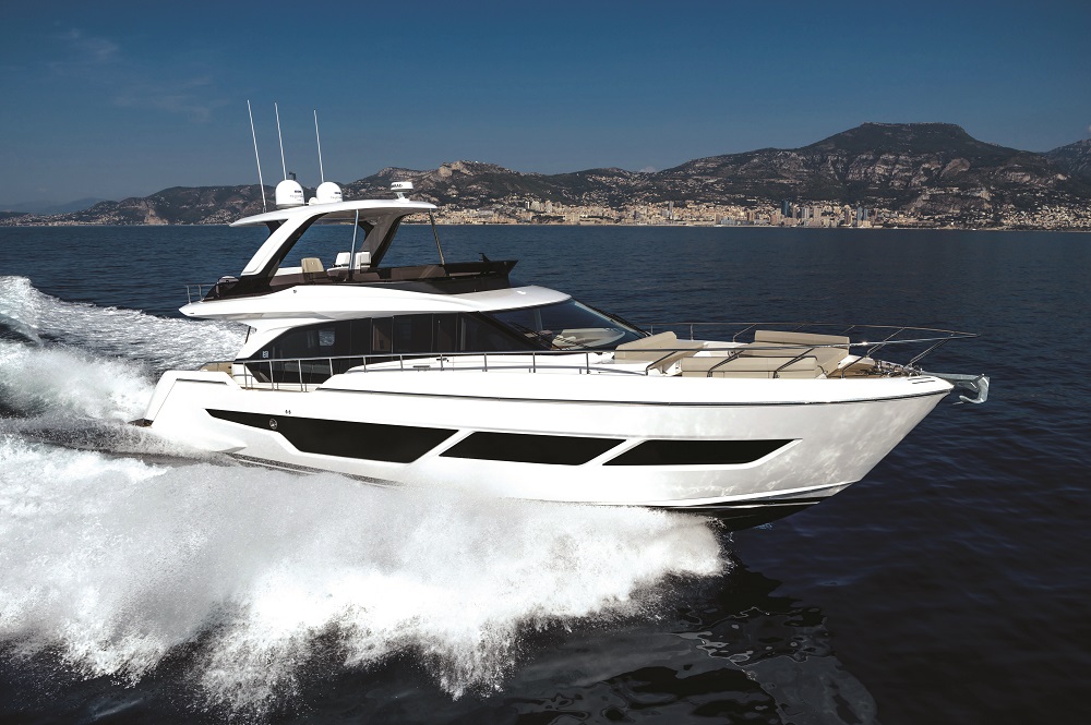 FerrettiYachts_670New_External_14