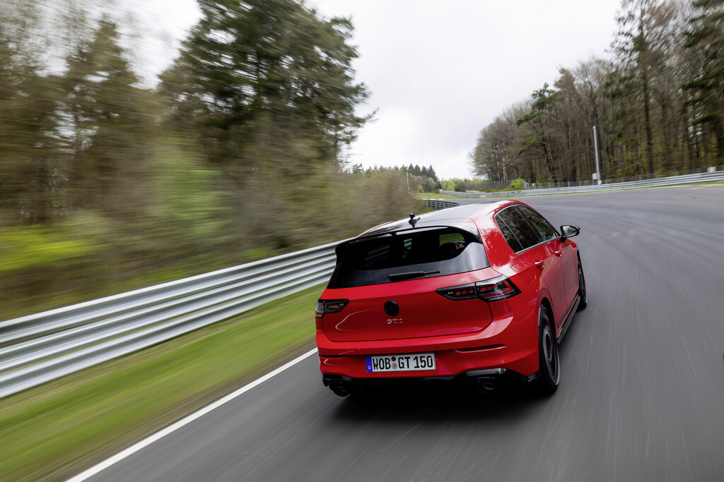 VW Golf GTI Clubsport 25h & VW Golf GTI 50 auf der Nordschleife - Foto: Gruppe C Photography
