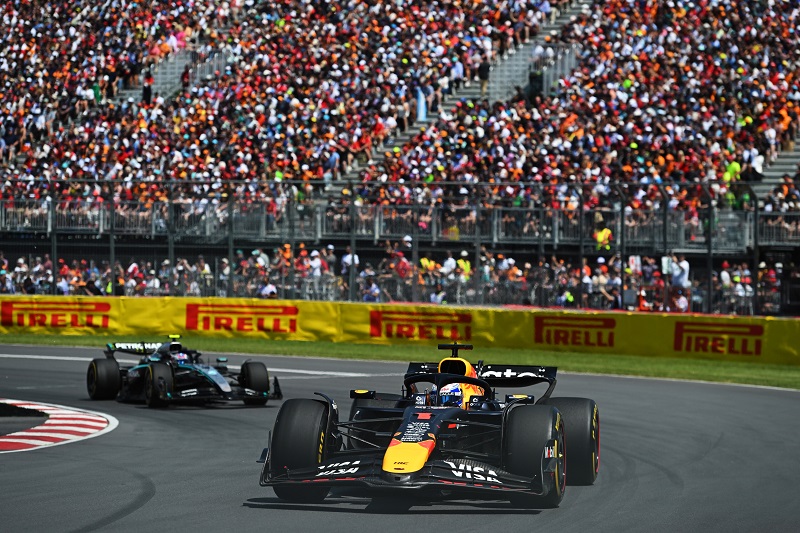 MONTREAL, QUEBEC - JUNE 15: Max Verstappen of the Netherlands driving the (1) Oracle Red Bull Racing RB21 leads Andrea Kimi Antonelli of Italy driving the (12) Mercedes AMG Petronas F1 Team W16 on track during the F1 Grand Prix of Canada at Circuit Gilles-Villeneuve on June 15, 2025 in Montreal, Quebec. (Photo by Rudy Carezzevoli/Getty Images) // Getty Images / Red Bull Content Pool // SI202506150566 // Usage for editorial use only //