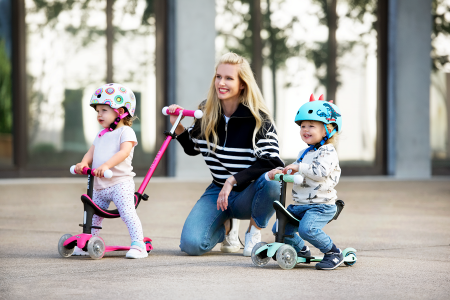 Popolni spremljevalec v prvih letih otroka: Mini2Grow