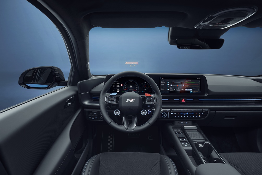 hyundai-ioniq-6-n-goodwood-debut-interior-front