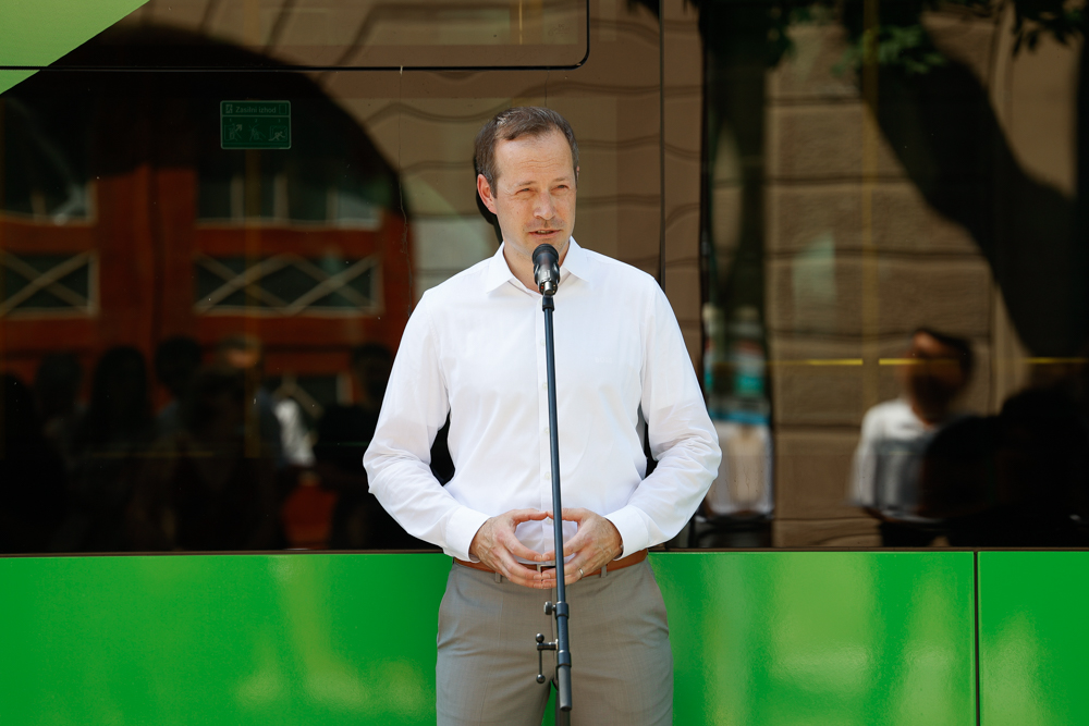 20260620_predstavitev novih elektricnih avtobusov_nrovan_031