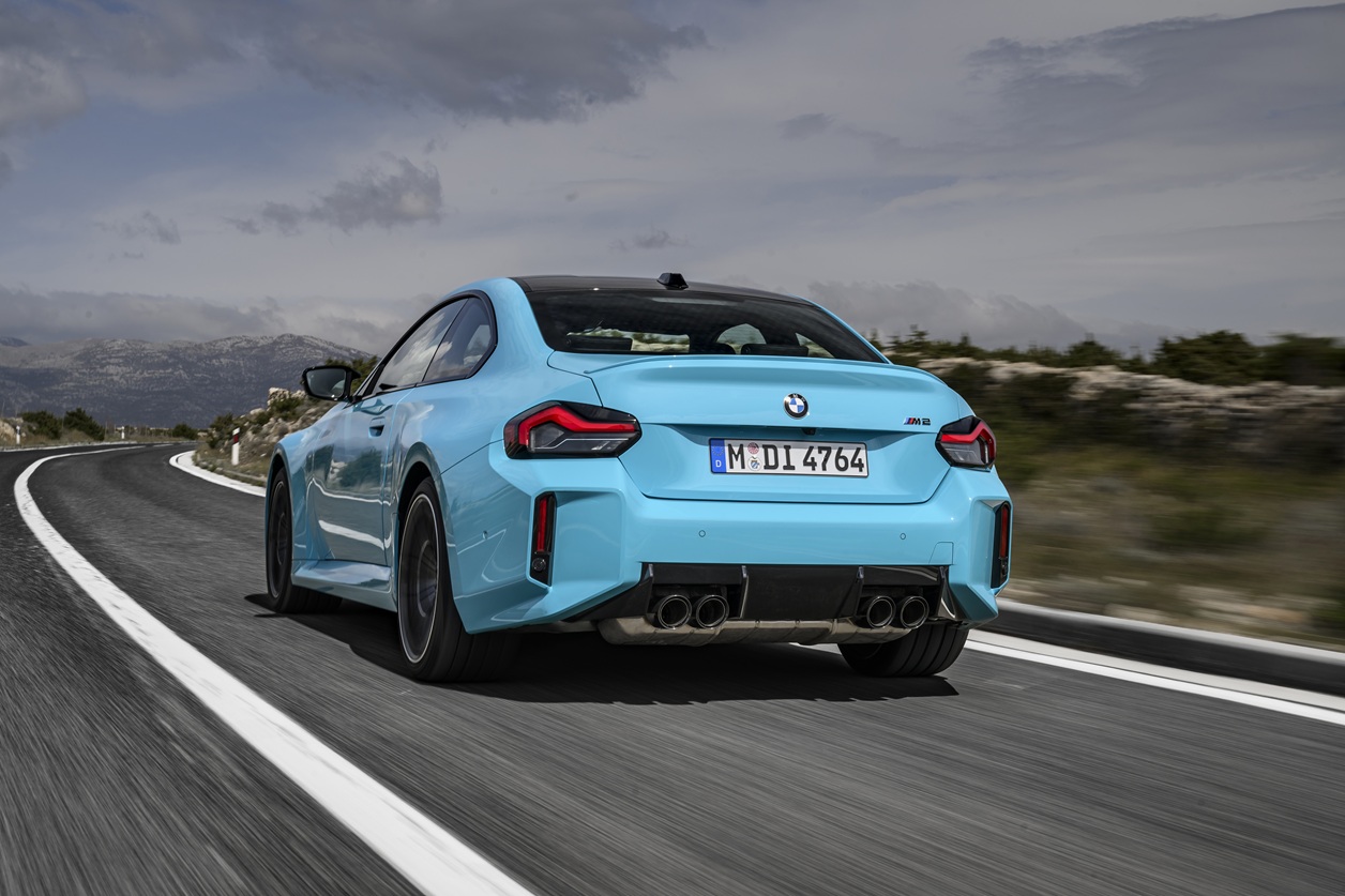 P90642488_highRes_the-new-bmw-m2-with-