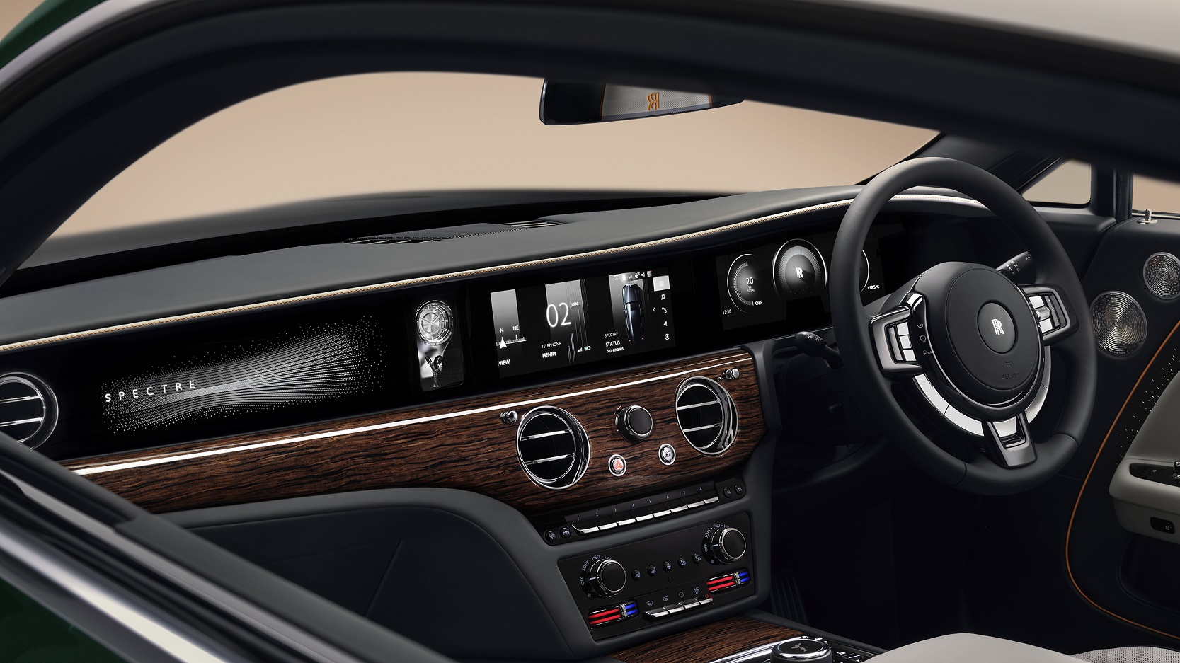 P90643679_highRes_rolls-royce-spectre-