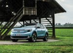 Explorer z vodilnim električnim dosegom